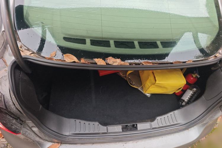 Used Ford Focus 2012 Sedan 1.6L Automatic Fashion Edition