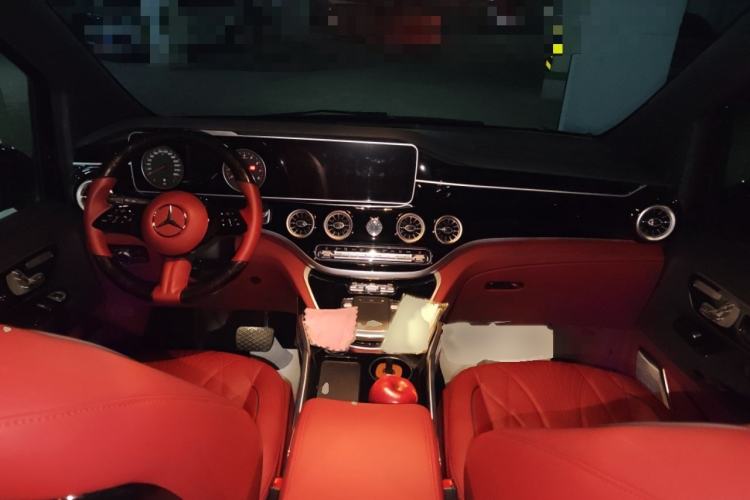 Used Mercedes-Benz Vito 2024 2.0T Elite Version 7 Seats
