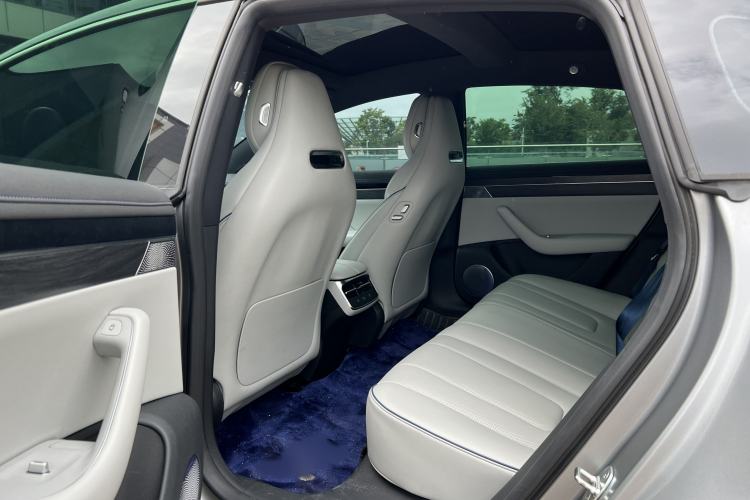 Used Hima Luxeed S7 2024 Max
