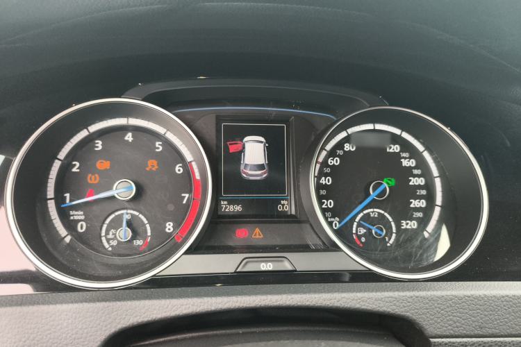 Used Volkswagen Golf 2017 2.0TSI R
