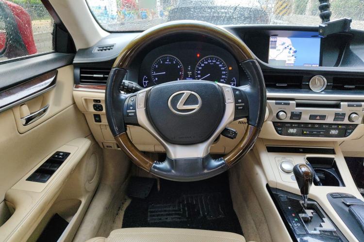 Used Lexus ES 2013 250 Elegant Edition