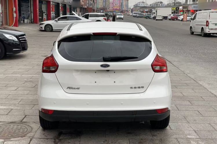 Used Ford Focus 2017 Hatchback 1.6L Automatic Comfort Plus SmartDrive Edition
