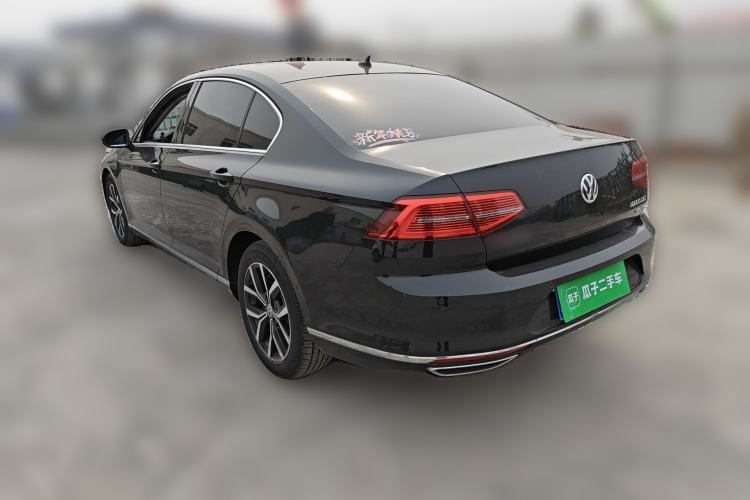 Used Volkswagen Magotan 2017 330TSI DSG Luxury Model Rear Left 45 Deg