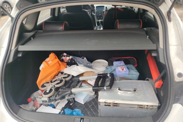 Used Buick GT 2014 XT 1.6L Automatic Fashion Edition Trunk