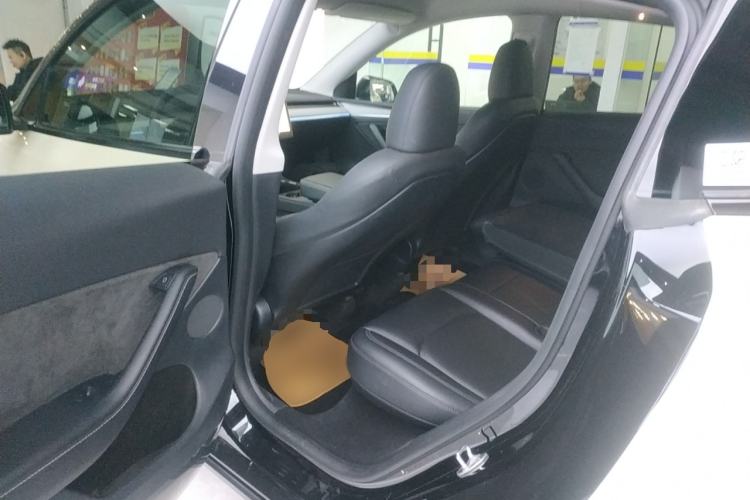 Used Tesla Model Y 2023 Rear-Wheel-Drive Version
