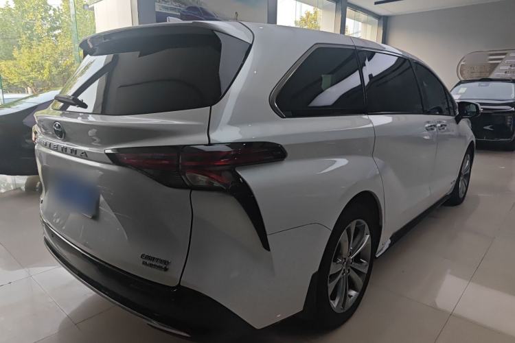 Used Toyota SIENNA 2023 2.5L Hybrid Deluxe Edition Rear Right 45 Deg