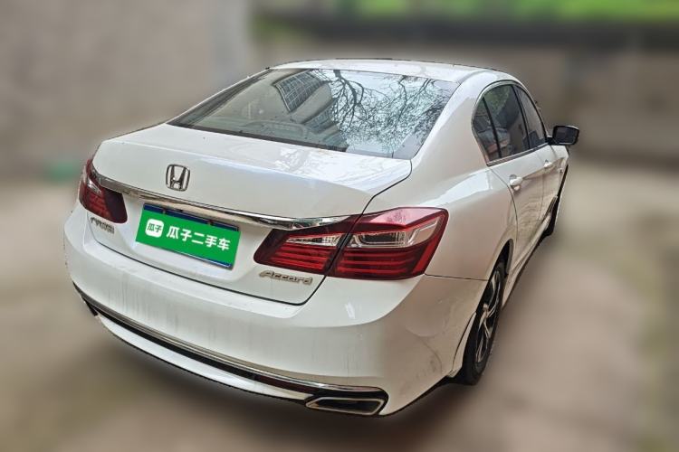 Used Honda Accord 2016 2.0L Comfort Edition Rear Right 45 Deg
