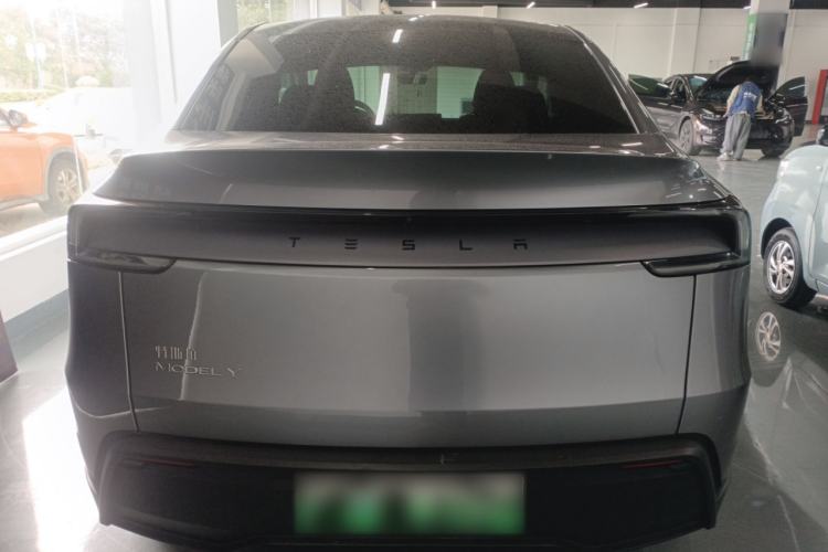 Used Tesla Model Y 2025 Rear-Wheel-Drive Version Rear