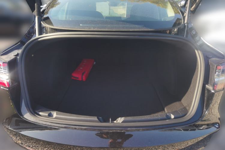 Used Tesla Model 3 2022 Rear-Wheel-Drive Version Trunk