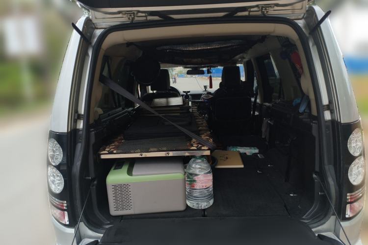 Used Land Rover Discovery 2015 3.0 SC V6 HSE Trunk