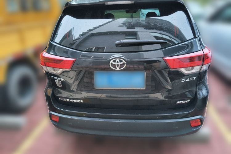 Used Toyota Highlander 2018 2.0T Two-Wheel Drive Luxury Edition 7 Seats China VI Standard
