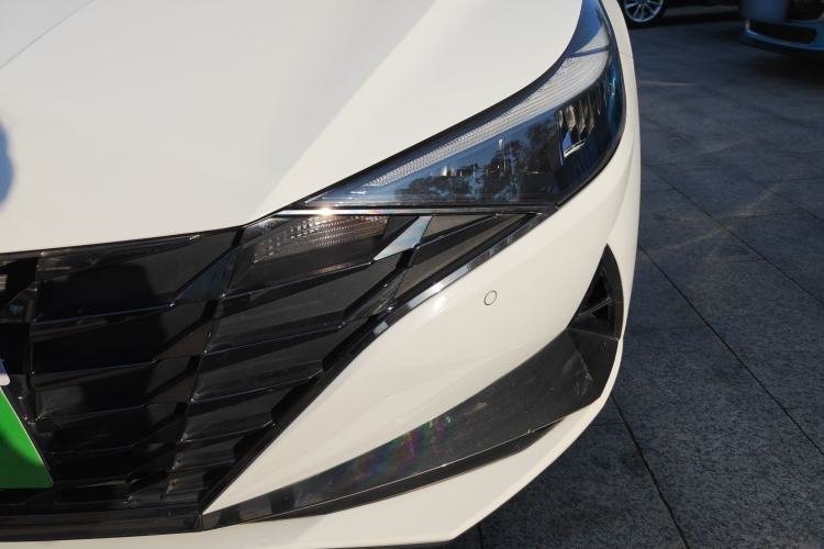 Used Hyundai Elantra 2022 1.5L CVT LUX Prestige Edition Left Front Headlight