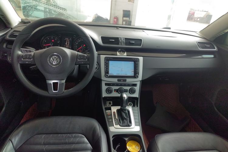 Used Volkswagen Magotan 2013 1.8TSI Luxury Model Center Console