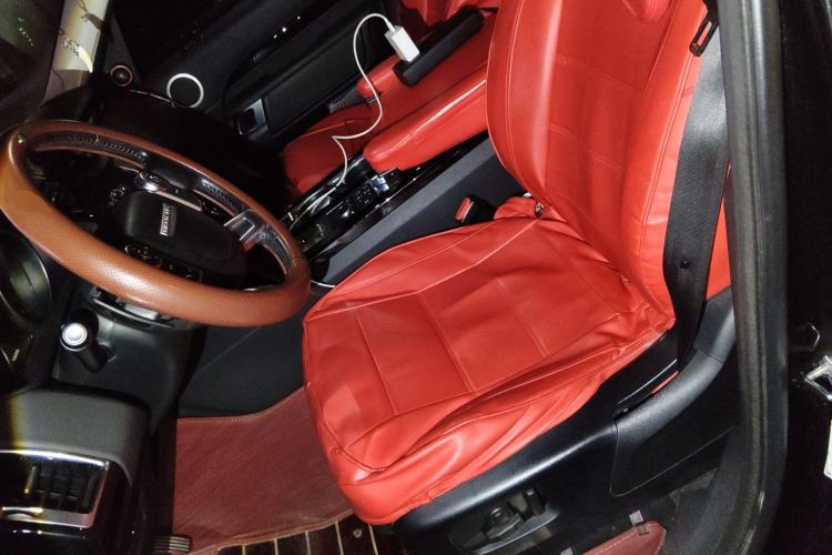 Used Land Rover Discovery 2018 3.0 SC V6 SE Left Front Seat