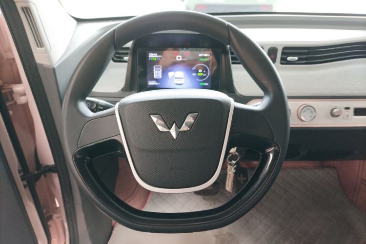 Used Wuling Hongguang MINIEV 2021 Macaron Premium Model – Lithium Iron Phosphate Steering Wheel