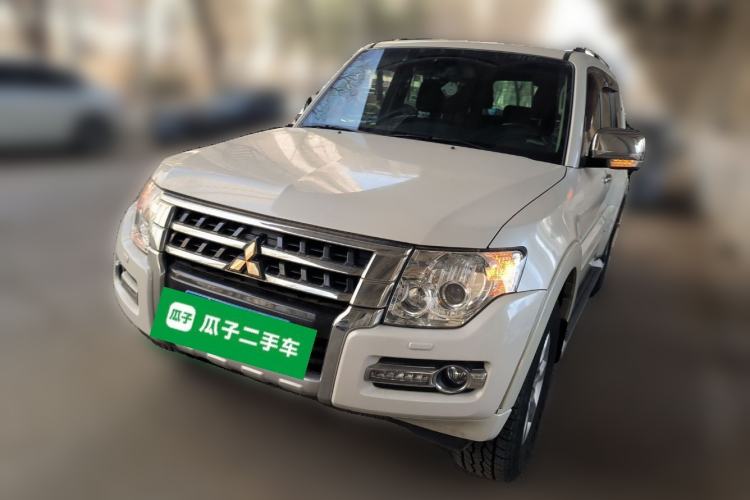 Used Mitsubishi Pajero 2016 3.0L Automatic Prestige Version China IV Standard