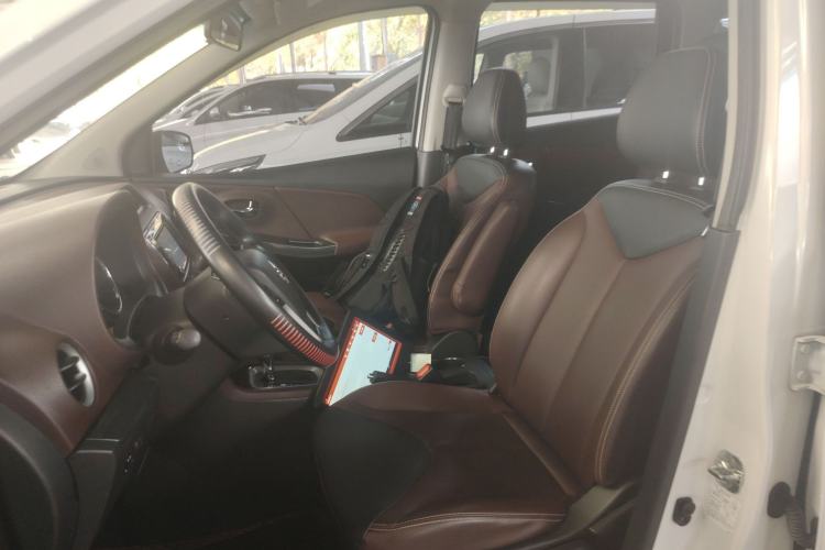 Used Venucia M50V 2017 1.6L XL CVT Luxury Edition