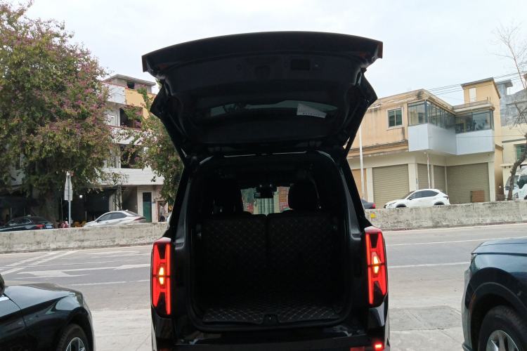 Used GAC Trumpchi GS8 2022 Flagship Series 2.0 TGDI Two-Wheel-Drive Prestige Edition (6-seater)