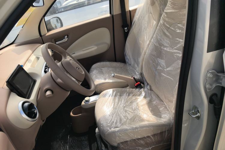 Used Wuling Hongguang MINIEV 2025 Four-Door Version Advanced Edition Left Front Seat