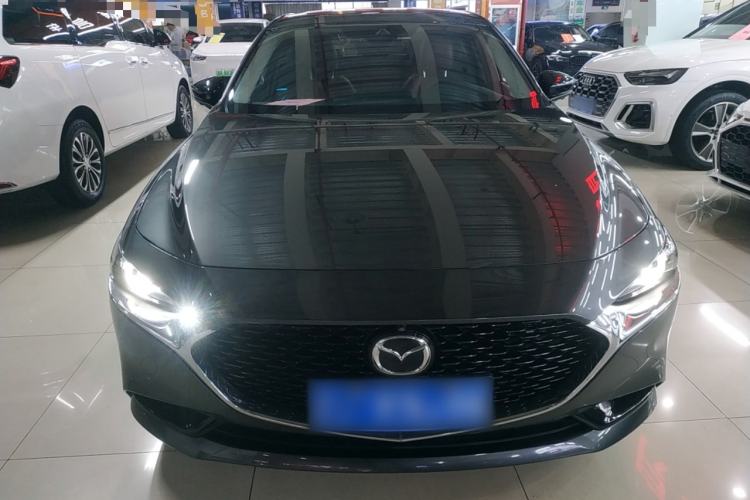 Used Mazda 3 Axela 2022 2.0L Automatic Zhi Rui Obsidian Edition
