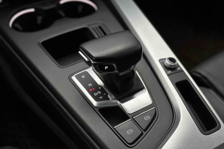 Used Audi A4L 2020 40 TFSI Fashion Dynamic Model Interior 2