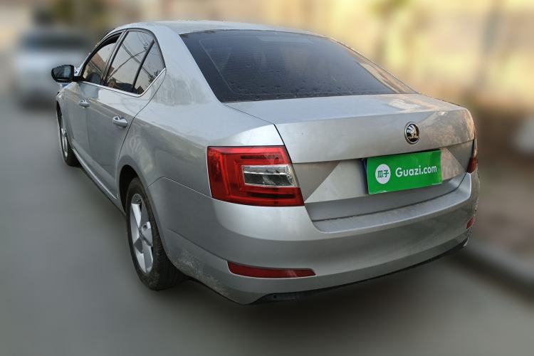 Used Skoda Octavia 2015 1.6L Manual Yijie Edition
