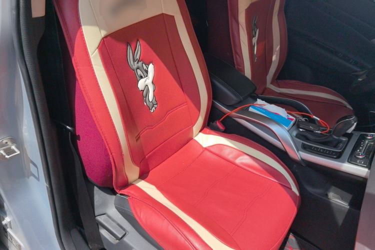 Used Geely Auto Emgrand X7 Sport 2016 1.8TD Automatic Smart Connectivity Version Right Front Seat