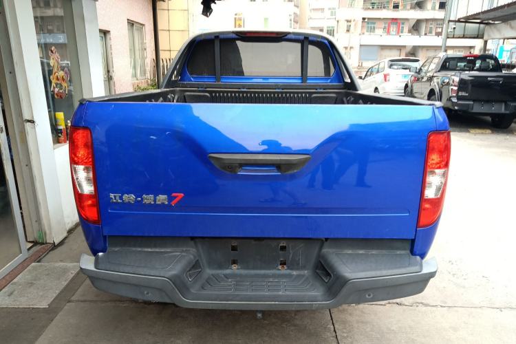 Used JMC Yuhu 7 2022 2.0T Automatic Diesel Two-Wheel Drive Comfort Plus Long Wheelbase