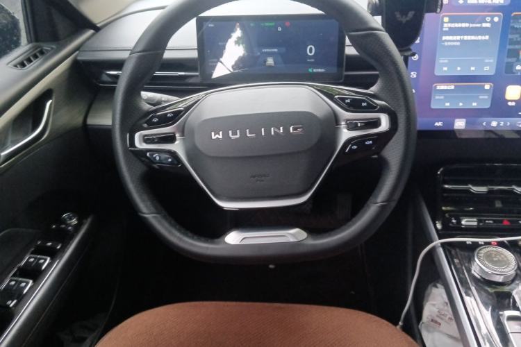 Used Wuling Xingguang 2024 Co-Creation Edition 510 Advanced Model