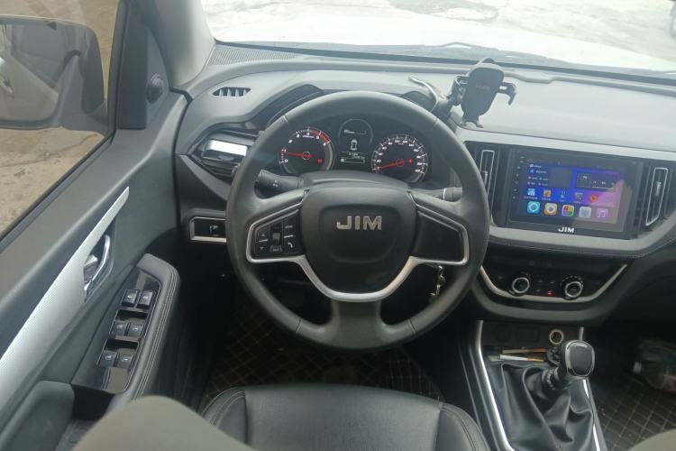 Used Isuzu D-MAX 2023 2.5T Manual 4x4 Diesel Flagship Long Wheelbase Steering Wheel