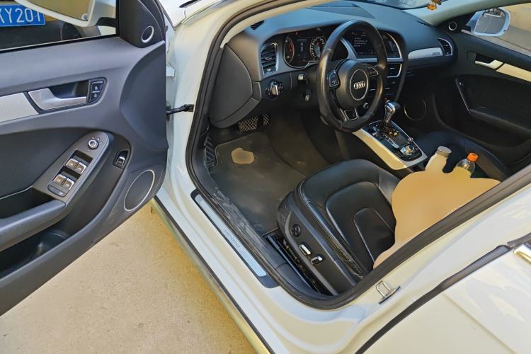 Used Audi A4 2014 40 TFSI allroad quattro Driver Seat