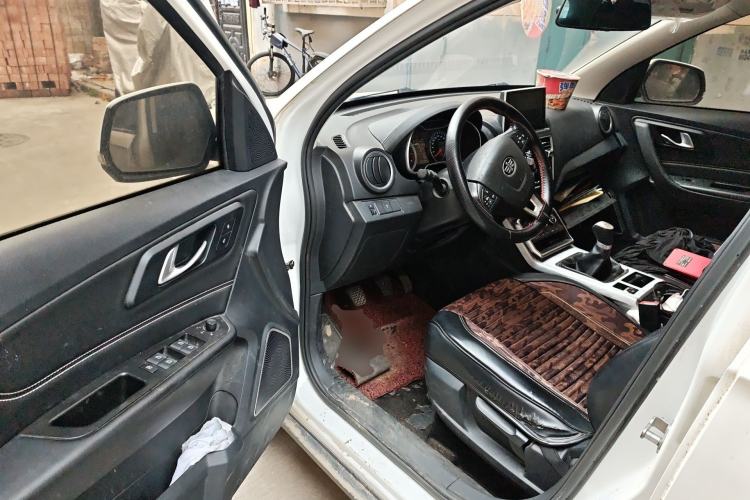 Used Bestune X40 2019 1.6L Manual Luxury Edition China VI
