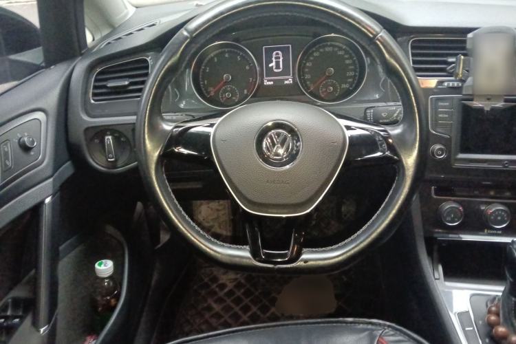 Used Volkswagen Golf 2017 230TSI Automatic Comfort Edition – Celebrating Milestone of One Million Units