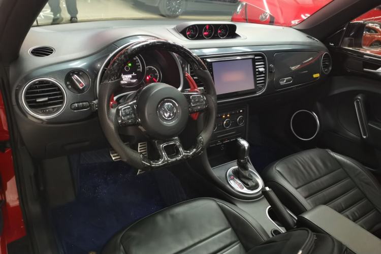 Used Volkswagen Beetle 2013 2.0 TSI Top-Trim Model
