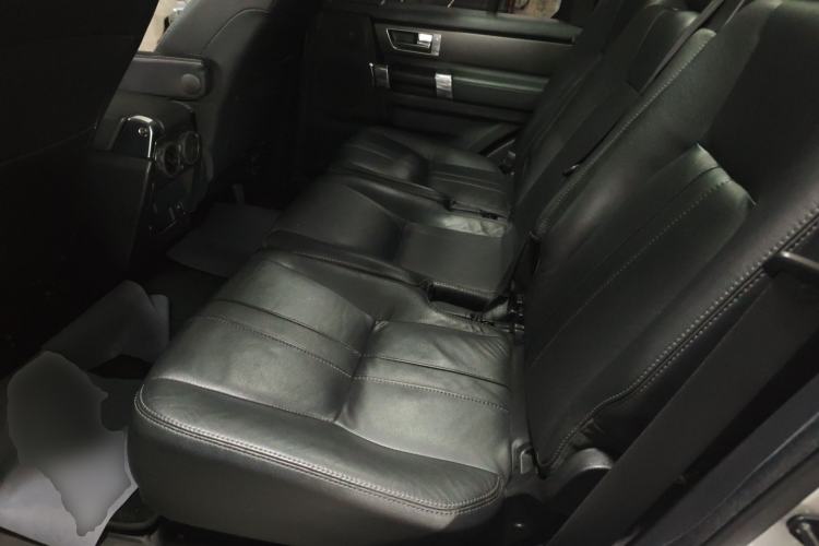 Used Land Rover Discovery 2013 3.0 SDV6 HSE Diesel Edition Left Rear Seat
