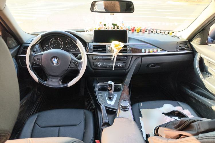 Used BMW 3 Series 2013 320Li Fashion Model
