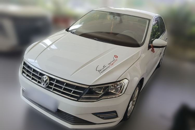 Used Volkswagen Jetta 2019 Dream Edition 1.4L Manual Fashion Version