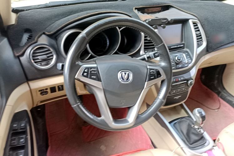 Used CHANGAN Eado 2015 1.6L Manual Luxury Model China IV Standard

