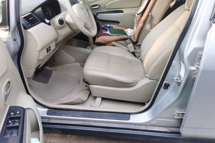 Used Venucia D50 2012 1.6L Automatic Prestige Edition
