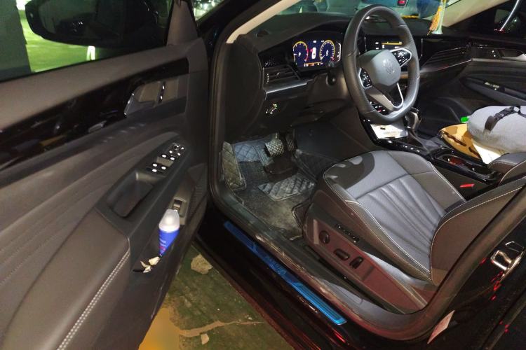 Used Volkswagen Passat 2024 380TSI Starry Dragon Edition