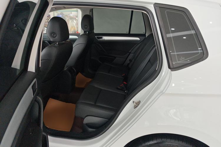 Used Volkswagen Golf Sportsvan 2019 200TSI Automatic C-HR Pure Version China VI Standard
