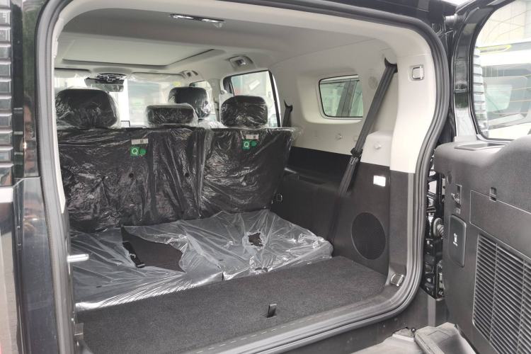 Used JETOUR Traveler C-DM 2025 206km XWD Extended-Length 7-Seater