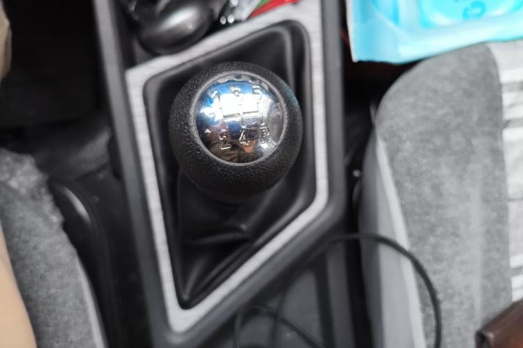 Used CHANGAN KAICHENG Ruixing M60 2023 1.5L GDI Elite-Class Passenger Vehicle 6/7 Seats
