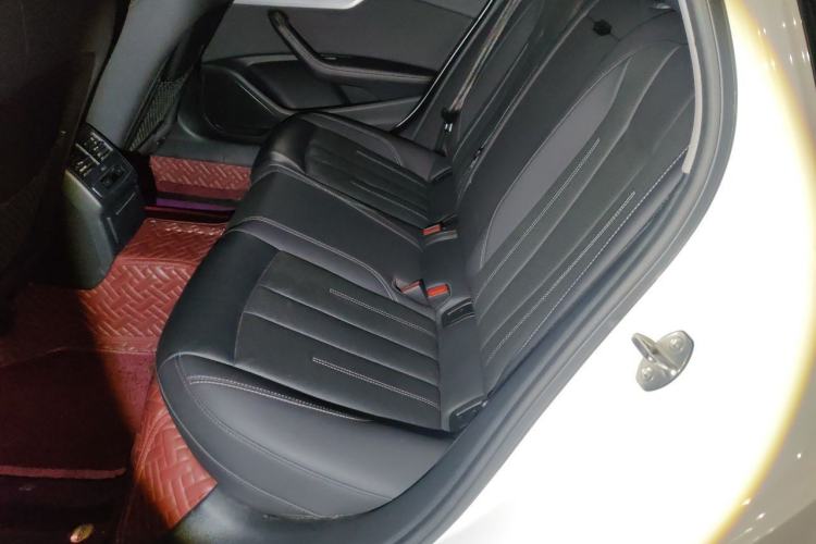 Used Audi A4L 2020 40 TFSI Fashionable and Elegant Model