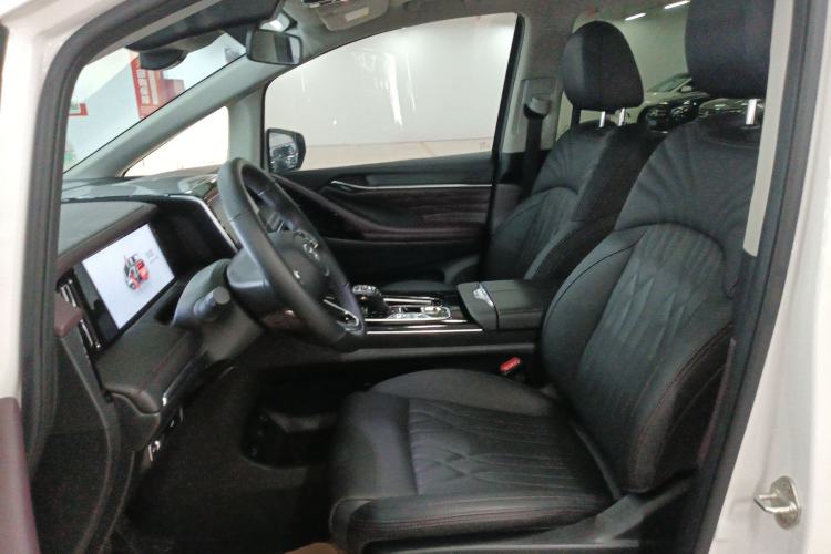 Used GAC Trumpchi M8 2024 Master Series 400T Prestige Edition
