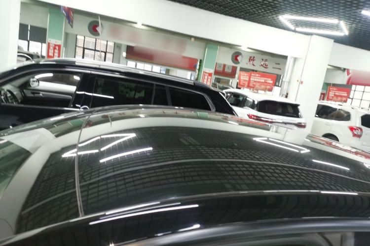 Used Tesla Model Y 2022 Long-Range All-Wheel-Drive Version Roof