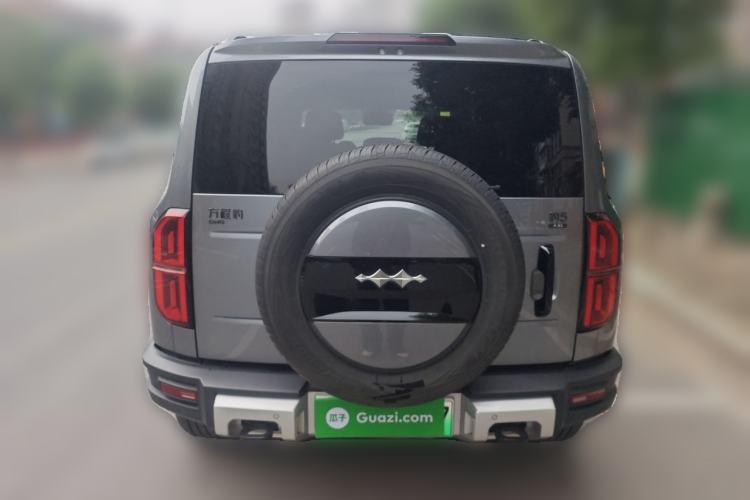 Used Formula Leopard 5 2023 Navigator Edition
