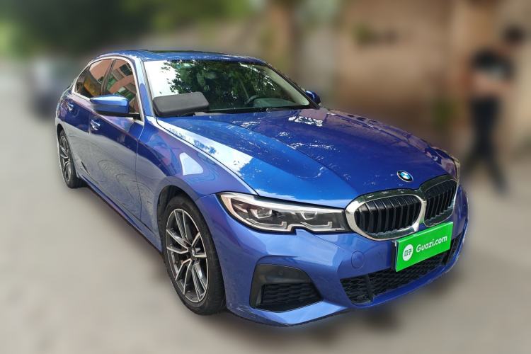 Used BMW 3 Series 2022 320Li M Sport Package Front Right 45 Deg