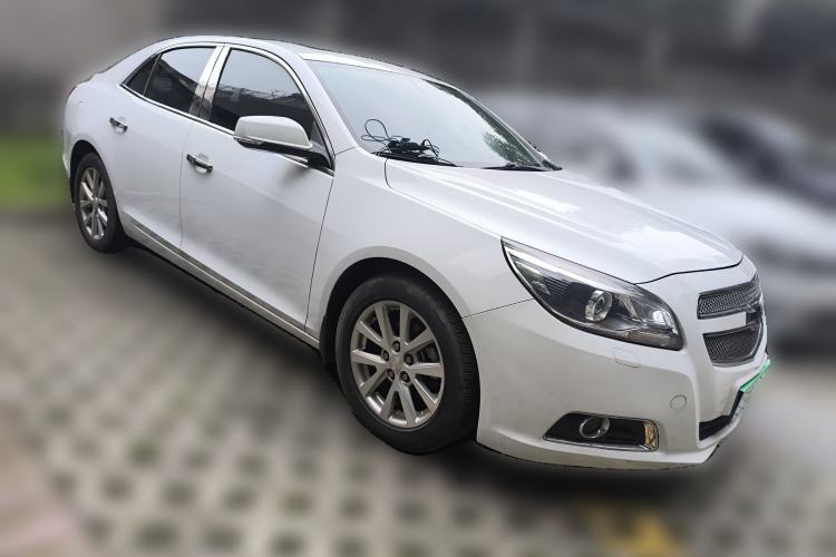 Used Chevrolet Malibu 2014 2.0L Automatic Luxury Edition Front Right 45 Deg