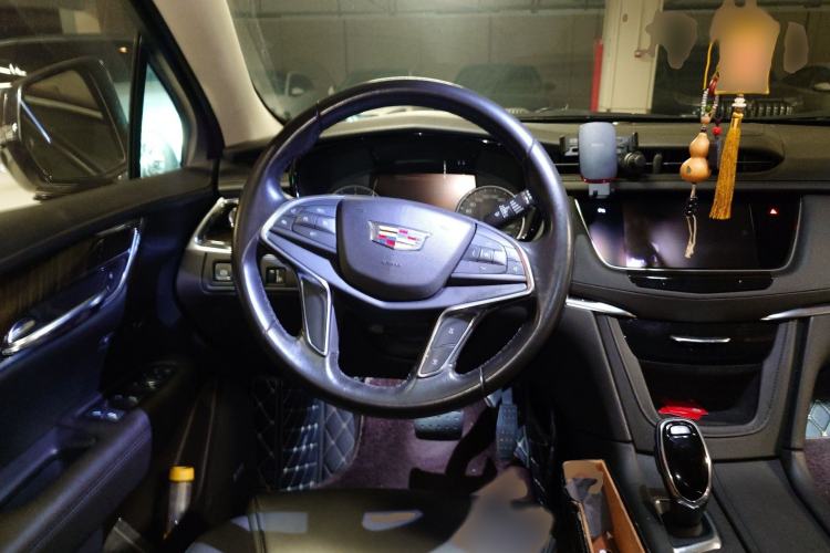 Used Cadillac XT5 2018 25T Luxury Model